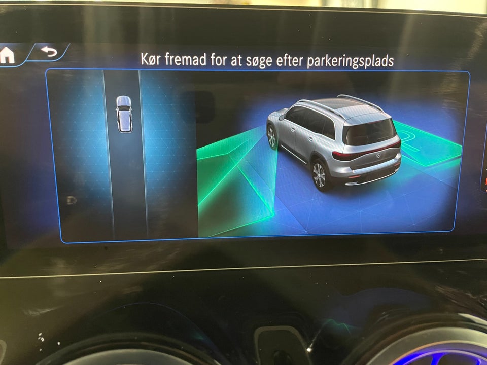 Mercedes EQB250+ AMG Line 5d