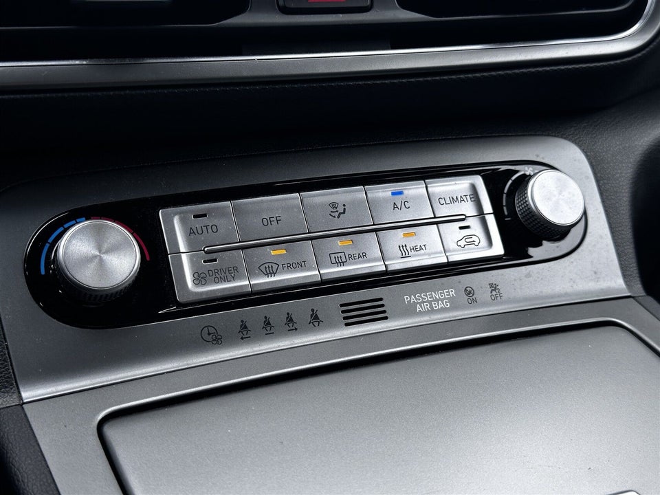Hyundai Kona 39 EV Essential 5d