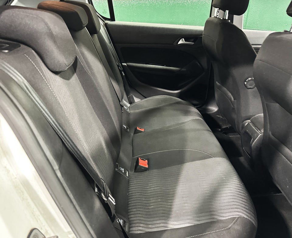Peugeot 308 1,6 HDi 92 Style 5d