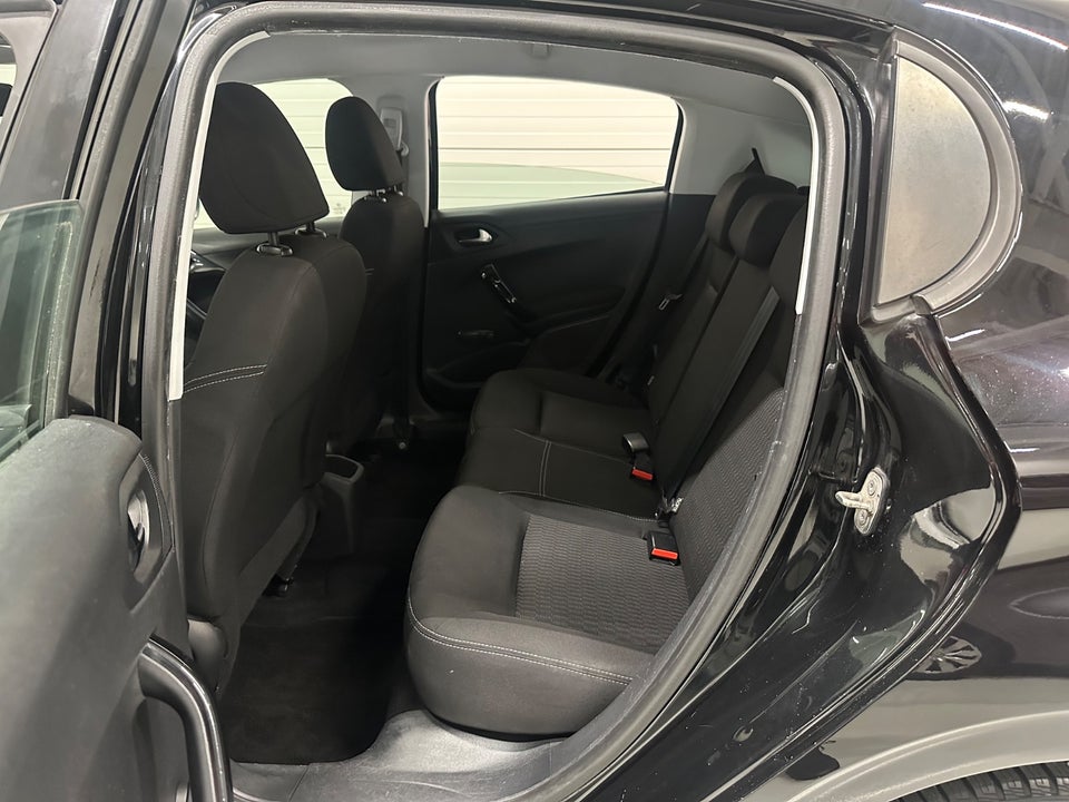 Peugeot 208 1,6 BlueHDi 100 Active 5d