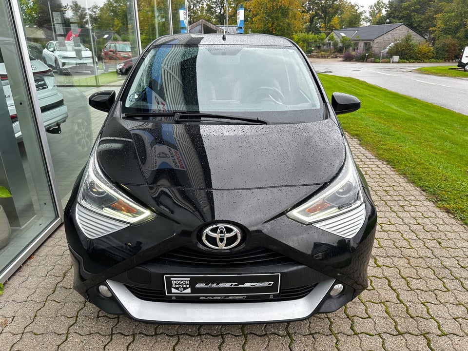 Toyota Aygo 1,0 VVT-i x-press 5d