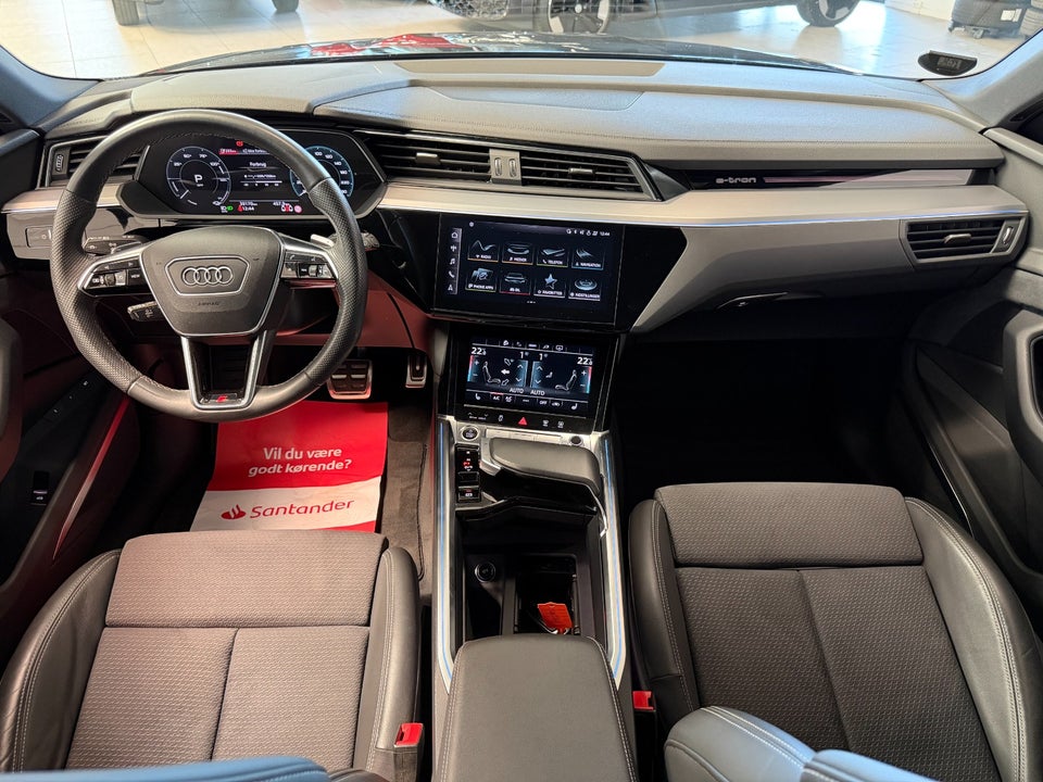 Audi Q8 e-tron 55 S-line quattro 5d