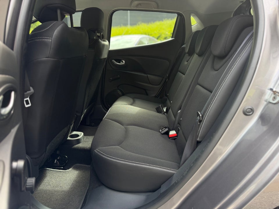 Renault Clio IV 1,5 dCi 75 Expression 5d