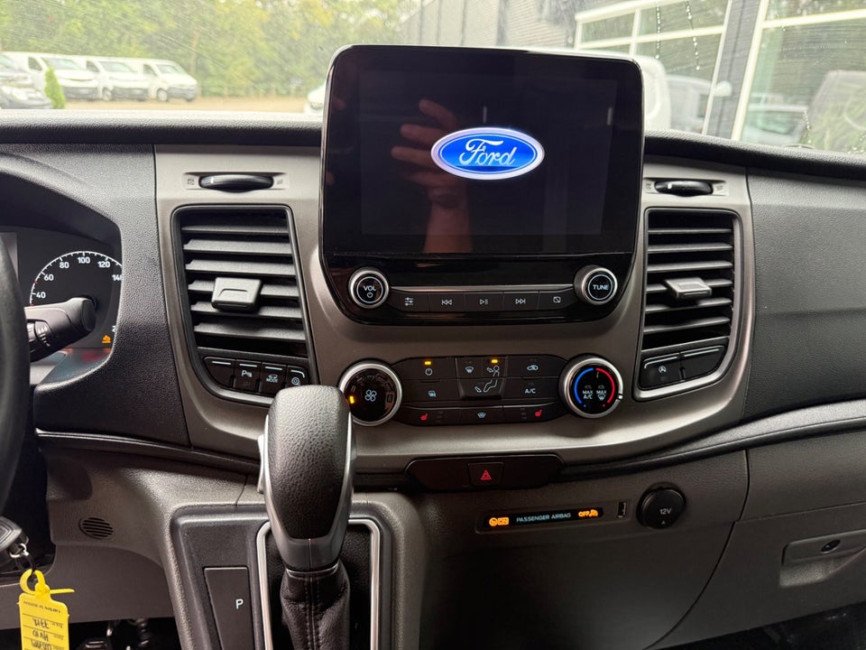 Ford Transit Custom 300 L2 2,0 TDCi 130 Trend aut.