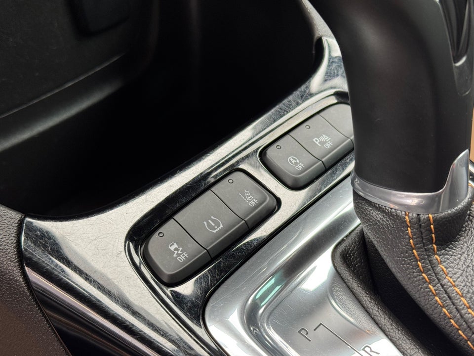 Opel Crossland X 1,2 T 130 Elegance aut. 5d