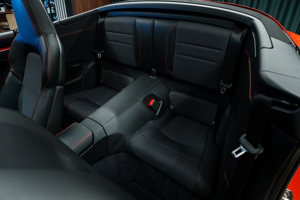 Porsche 911 Turbo S 3,8 Cabriolet PDK 2d