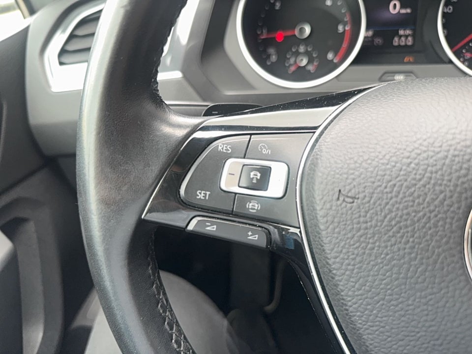 VW Tiguan 2,0 TDi 150 Comfortline + DSG 5d