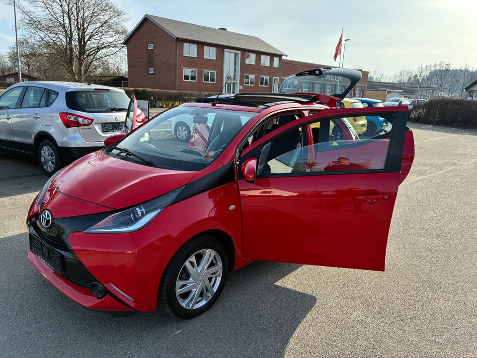 Toyota Aygo 1,0 VVT-i x-sky 5d