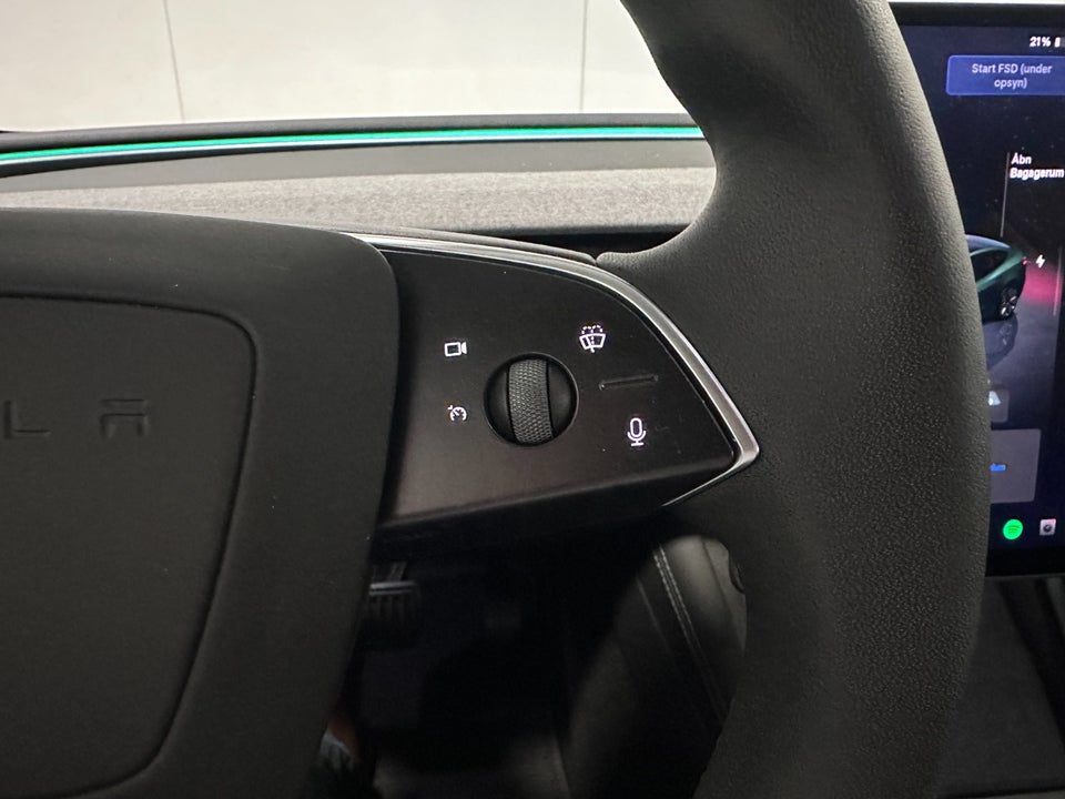Tesla Model 3 RWD 4d