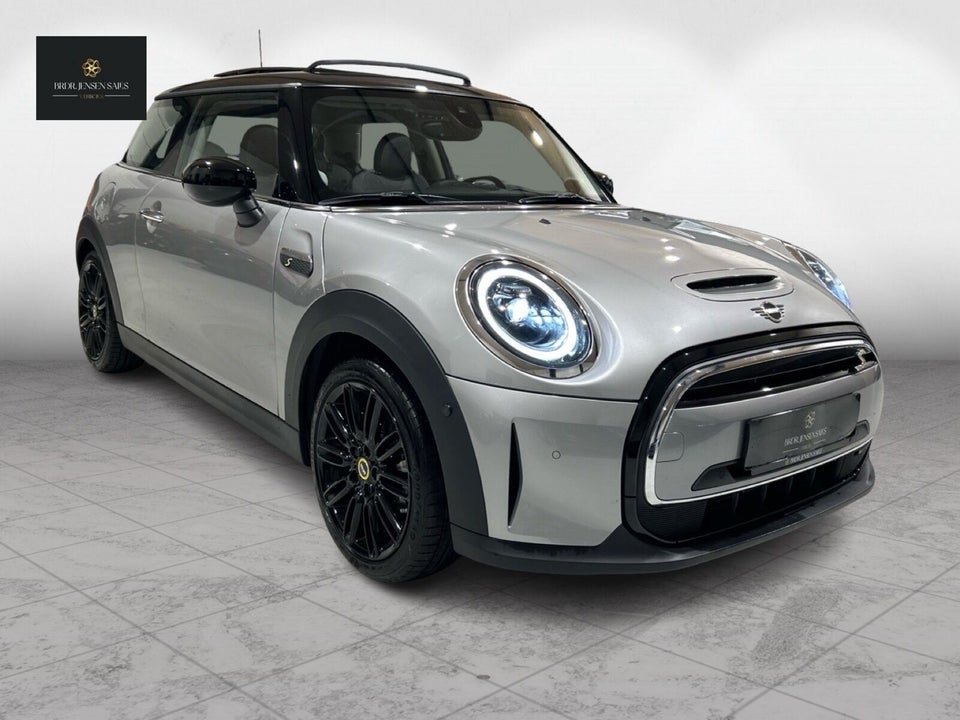 MINI Cooper SE Classic Trim 3d