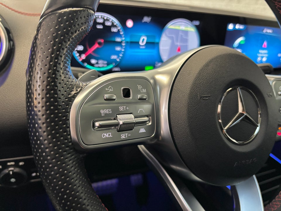 Mercedes EQB350 AMG Line 4Matic 7prs 5d