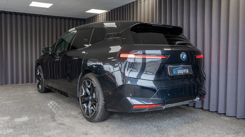 BMW iX xDrive40 Sport 5d