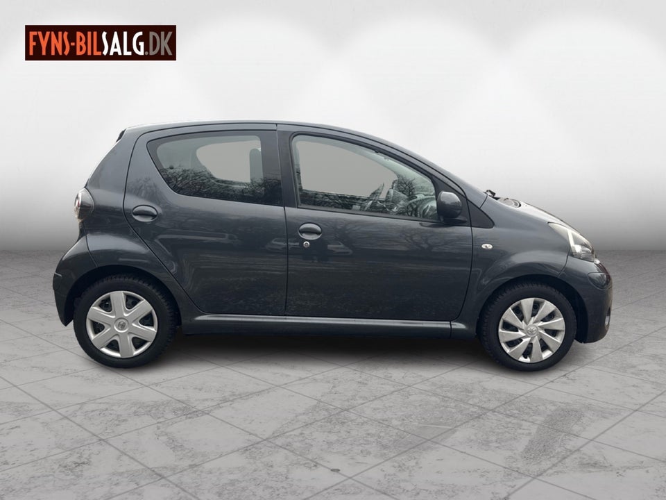 Toyota Aygo 1,0 VVT-i T2 5d