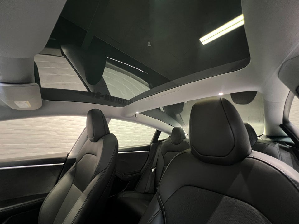 Tesla Model 3 Long Range AWD 4d