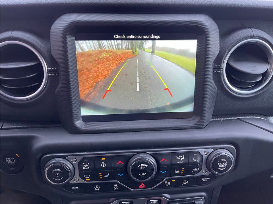 Jeep Wrangler Unlimited 2,0 T Sahara aut. 4x4 5d