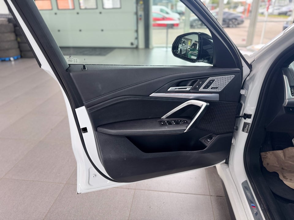 BMW iX1 xDrive30 Fully Charged M-Sport 5d