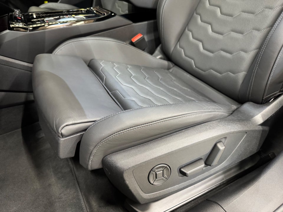 Audi A6 e-tron Ultra Avant quattro 5d