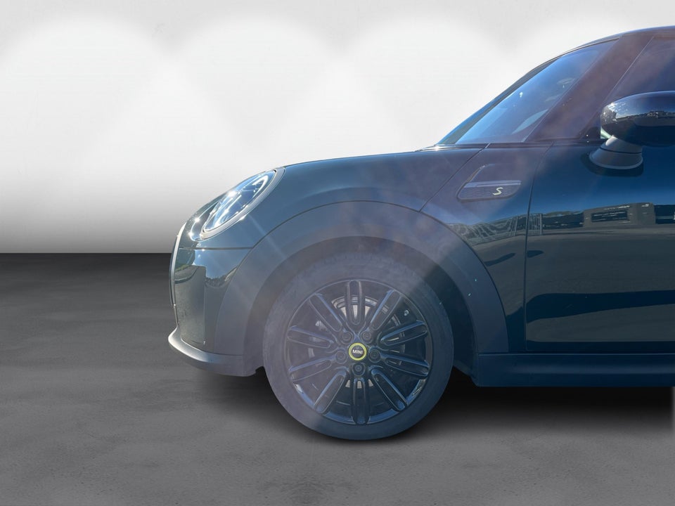 MINI Cooper SE Resolute Edition 3d