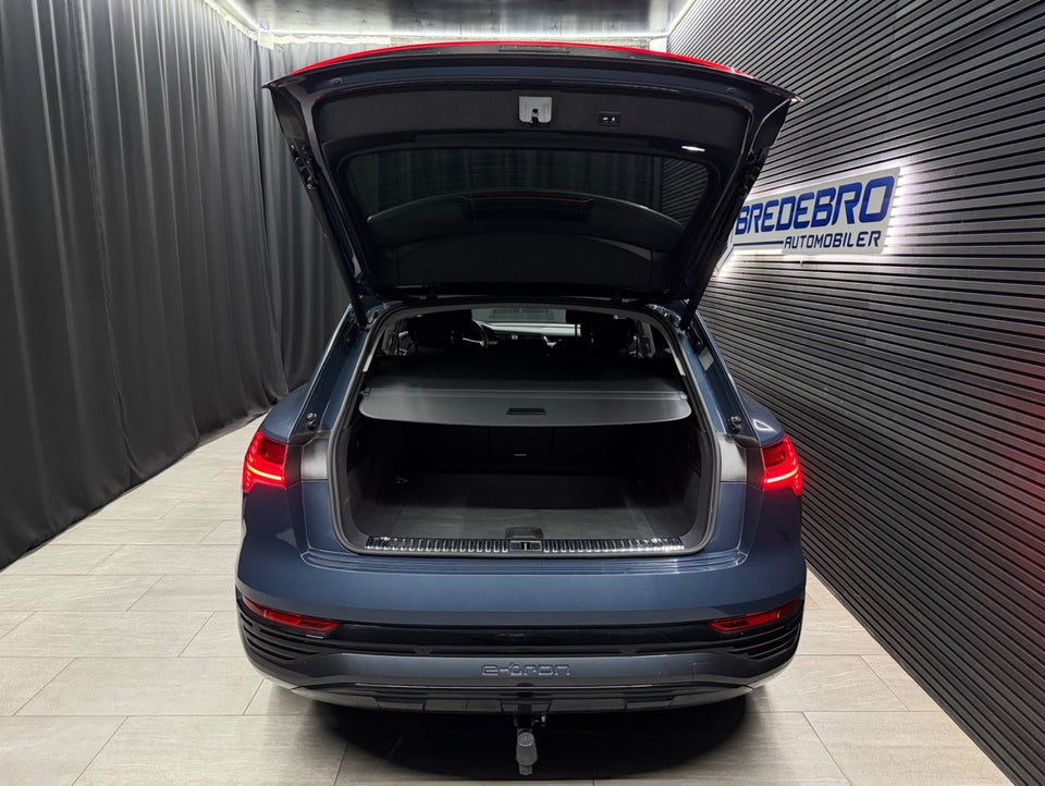 Audi Q8 e-tron 55 Advanced quattro 5d