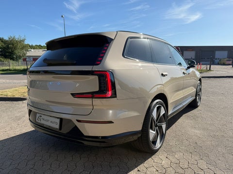 Volvo EX90 2025 — miniature 3