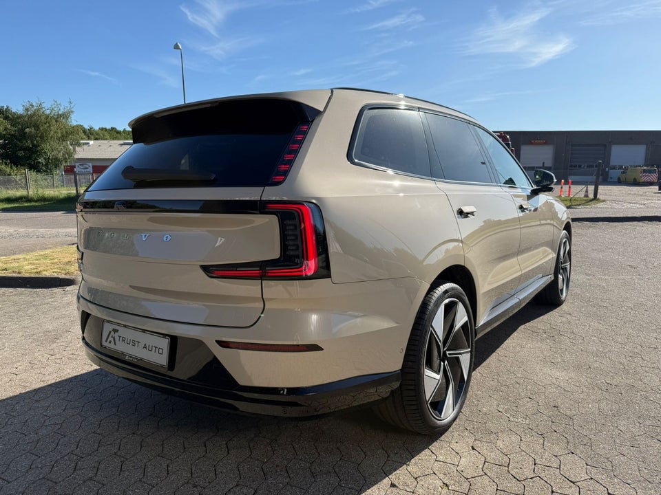Volvo EX90 Twin Performance Ultra 7prs 5d 2025 — billede 3 af 5