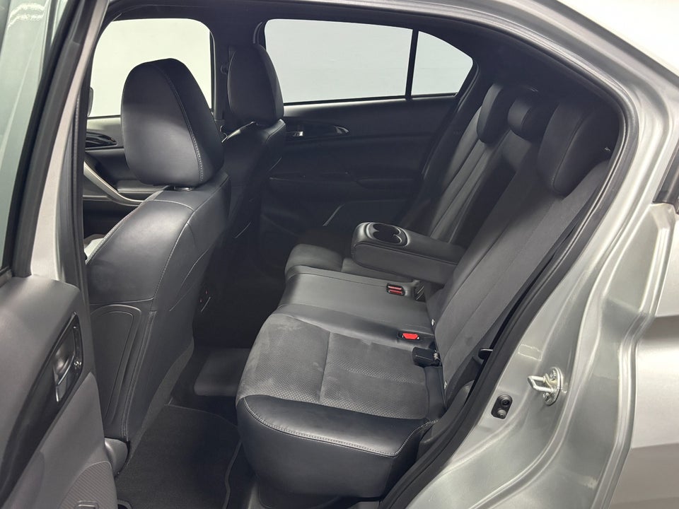 Mitsubishi Eclipse Cross 2,4 PHEV Intense CVT 4WD 5d