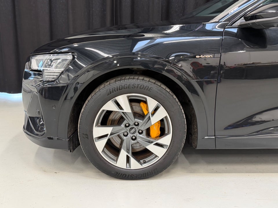 Audi e-tron 55 S-line quattro 5d