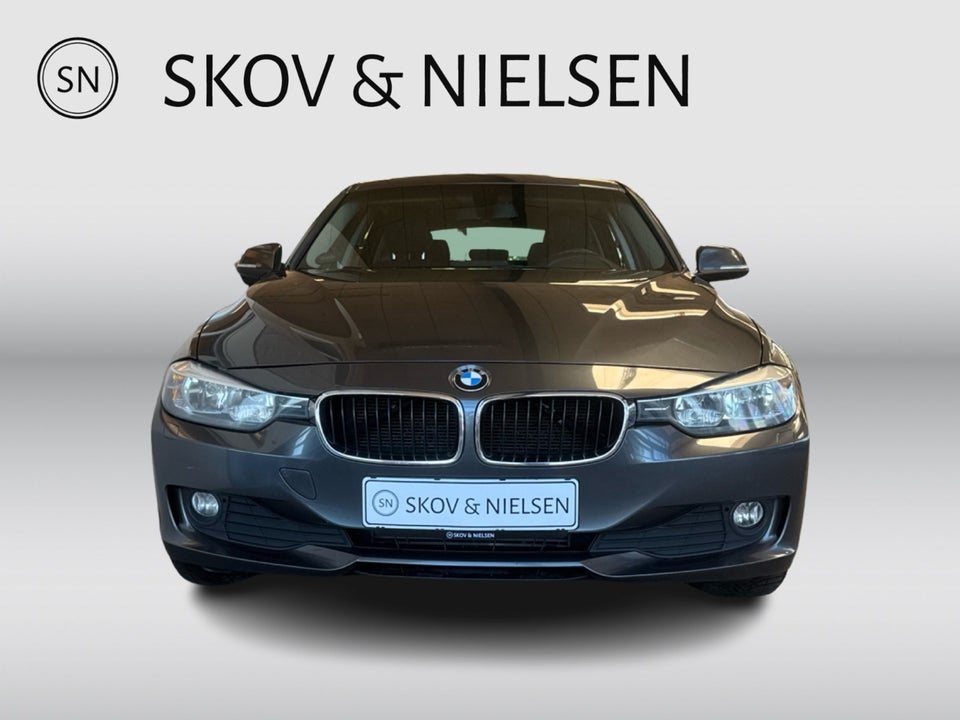 BMW 320d 2,0 Touring 5d