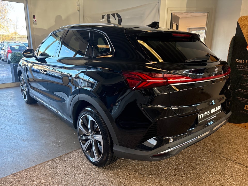 MG Marvel R Luxury 5d