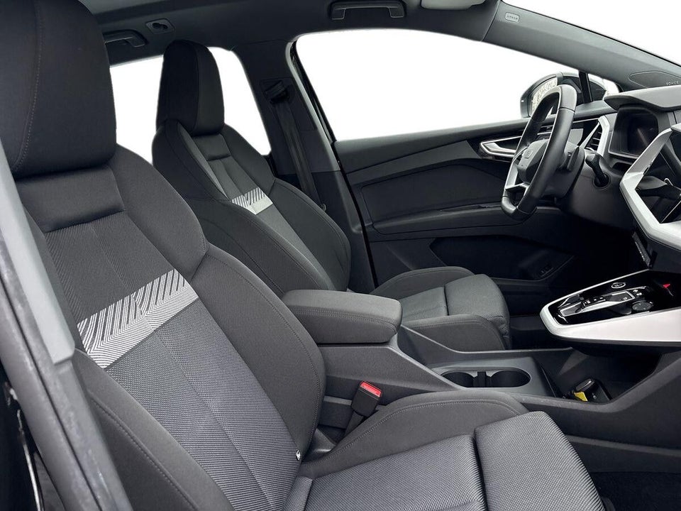 Audi Q4 e-tron 45 Progress 5d