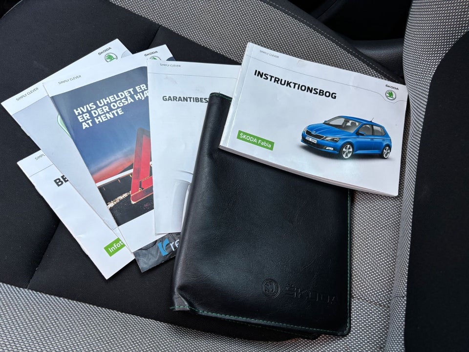 Skoda Fabia 1,0 TSi 110 Ambition Combi DSG 5d