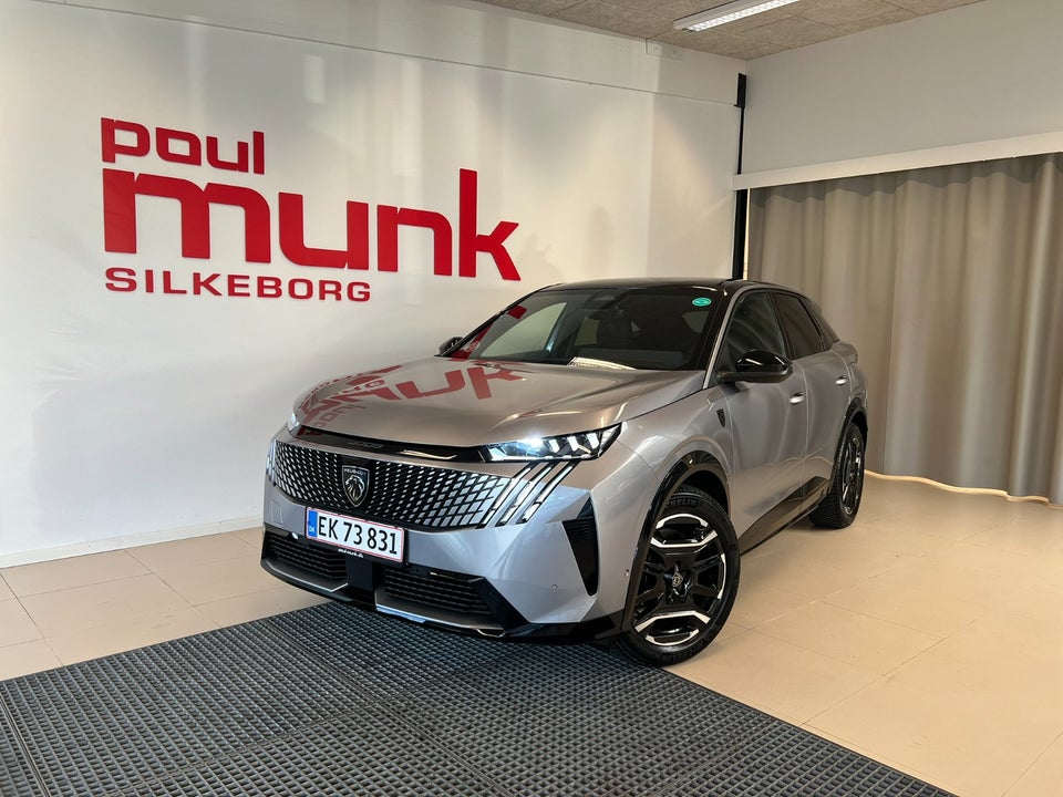 Peugeot e-3008 77 GT Pack 5d