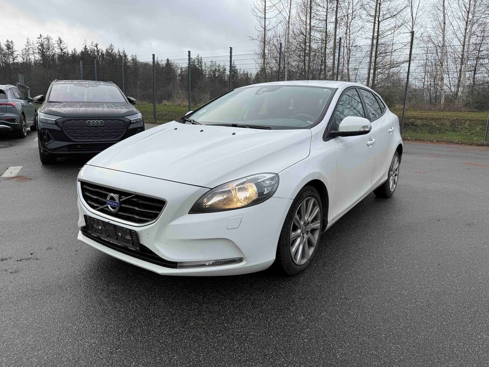 Volvo V40 1,6 D2 115 Drive-E 5d