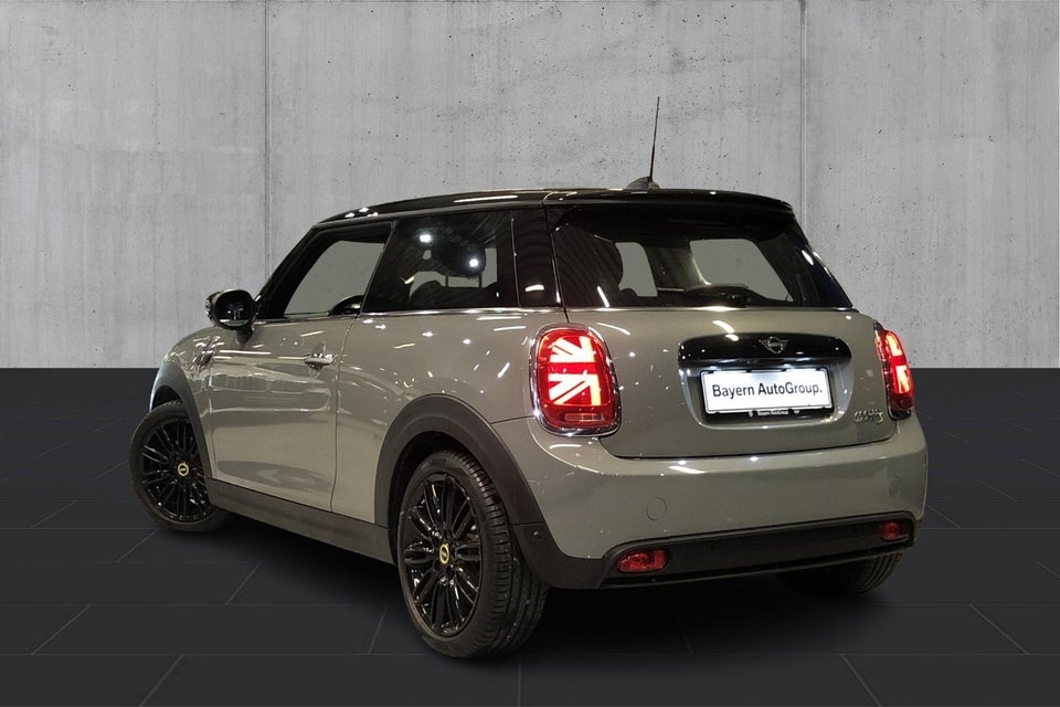 MINI Cooper SE Classic Trim 3d