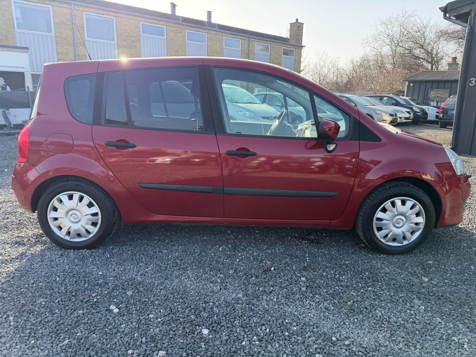 Renault Grand Modus 1,2 16V TCe Expression 5d