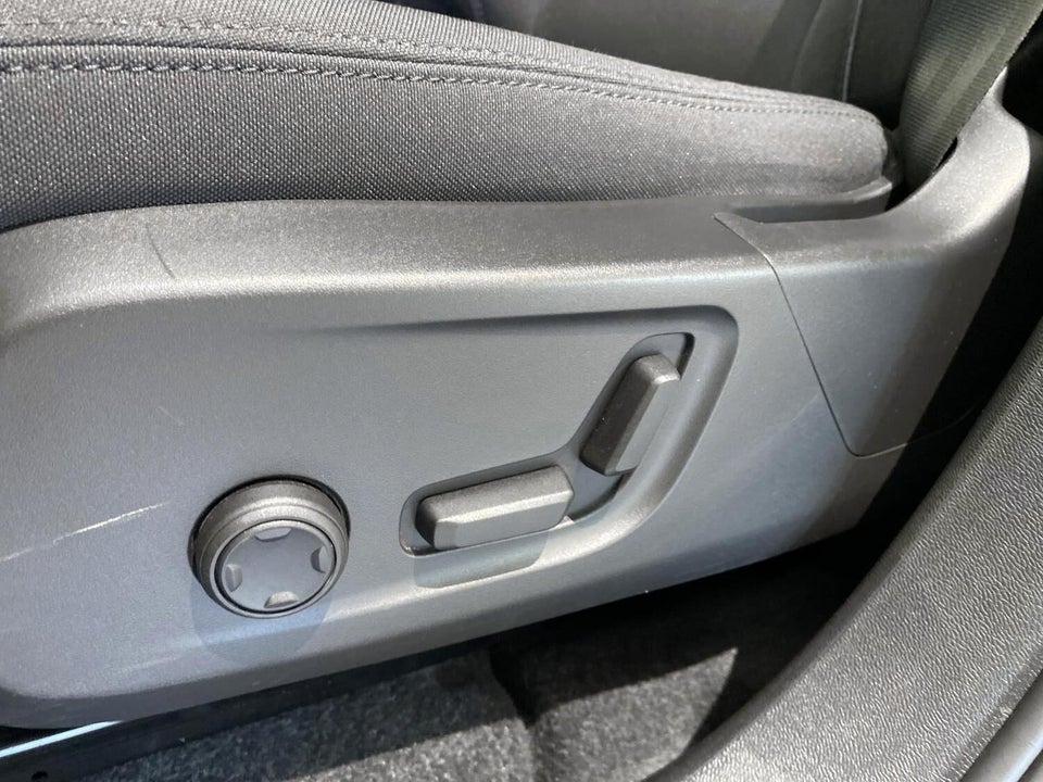 Volvo XC40 ReCharge Twin Ultimate 5d
