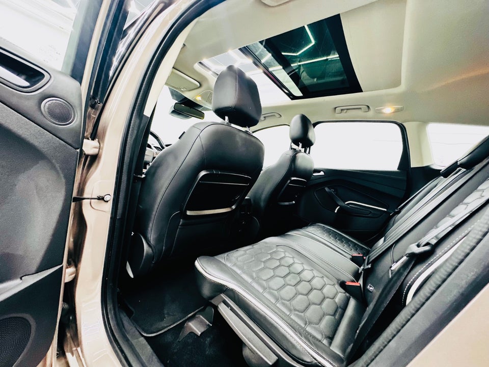 Ford Kuga 1,5 SCTi 182 Vignale aut. AWD 5d