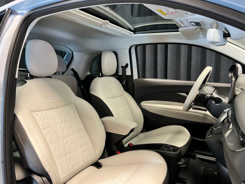 Fiat 500e 42 la Prima by Bocelli 3d