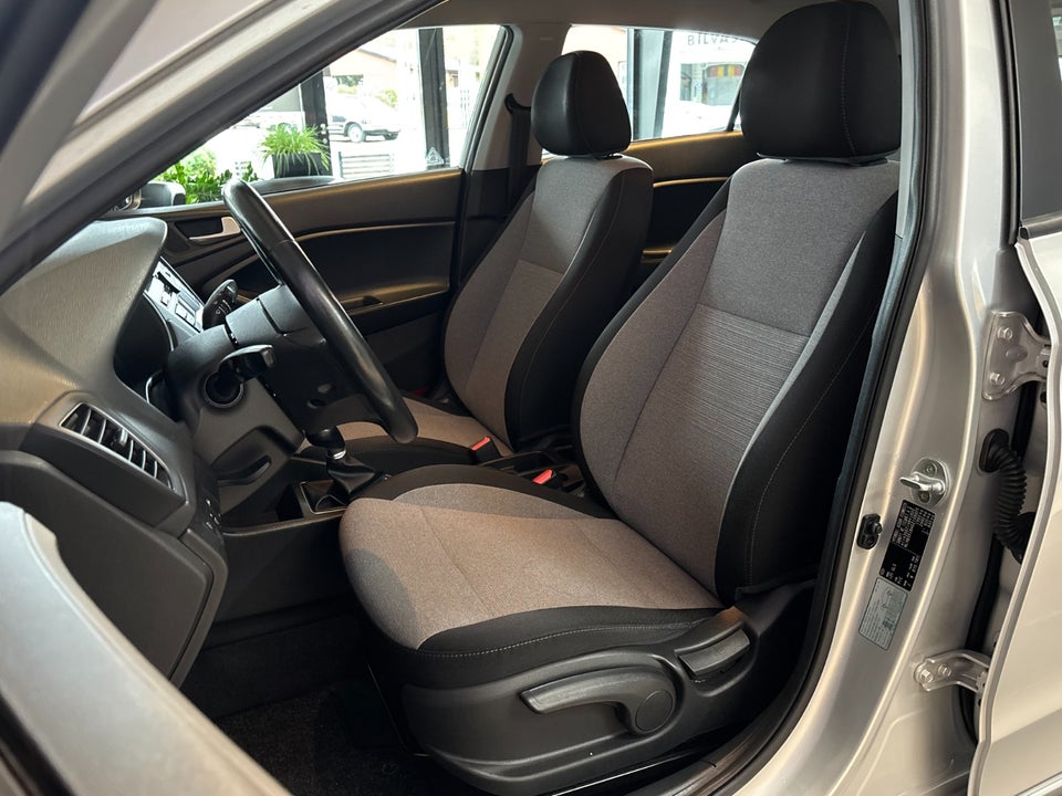 Hyundai i20 1,25 Trend 5d