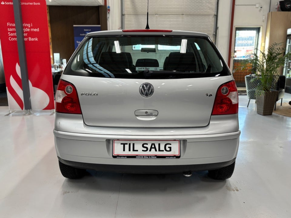 VW Polo 1,4 16V Basic 5d