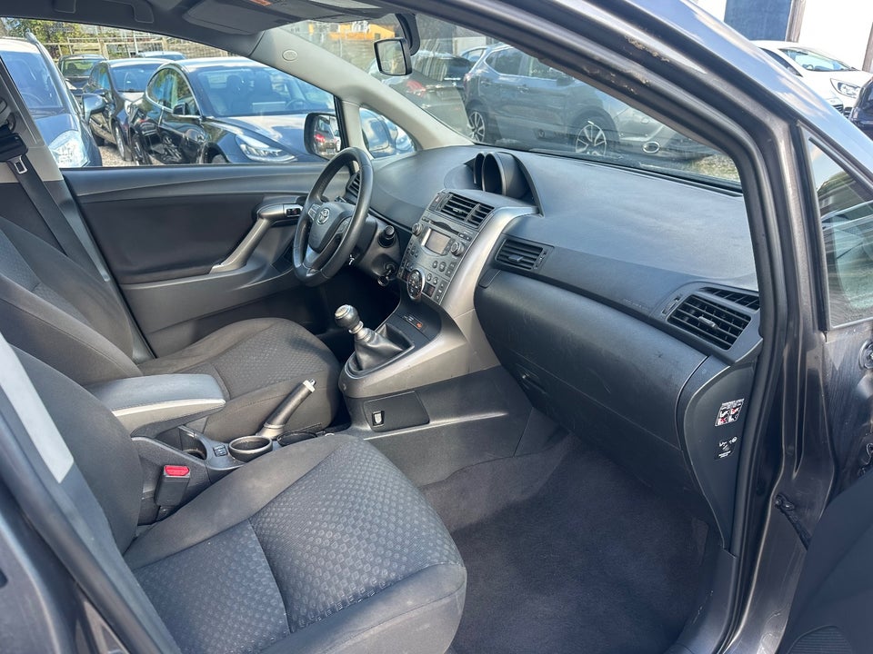 Toyota Verso 2,0 D-4D TX 7prs 5d