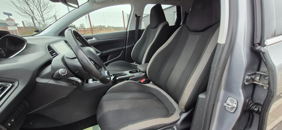 Peugeot 308 1,6 BlueHDi 120 Allure SW EAT6 5d