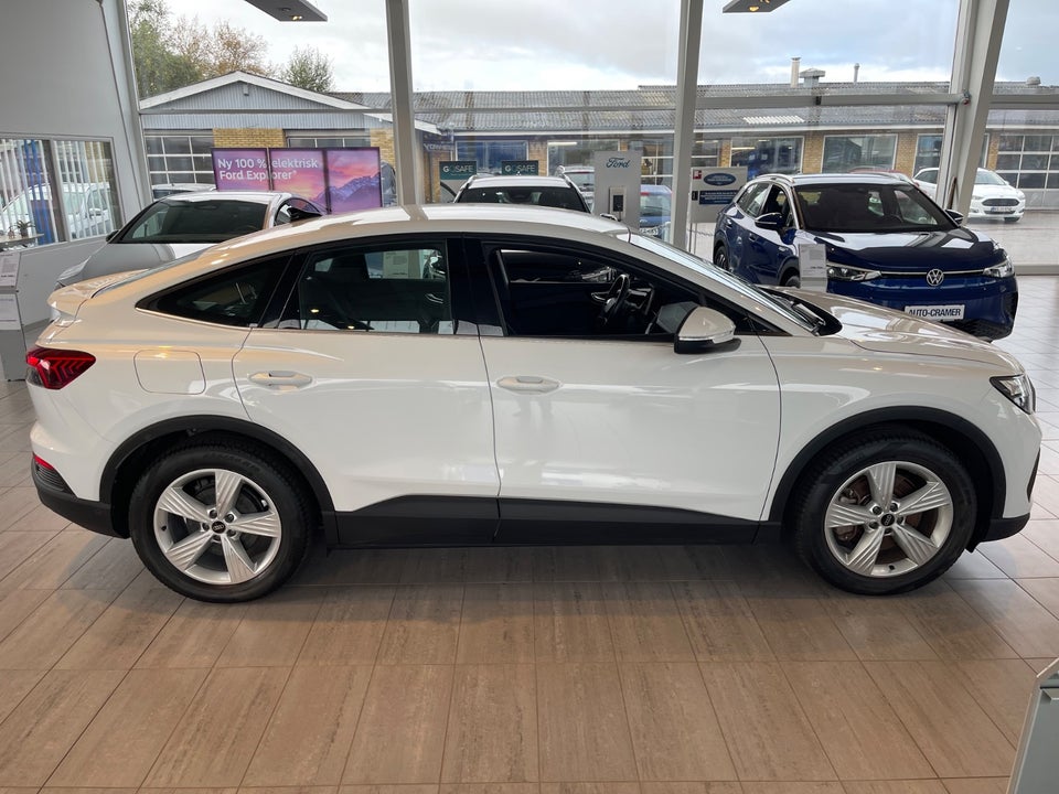 Audi Q4 e-tron 40 Advanced Sportback 5d