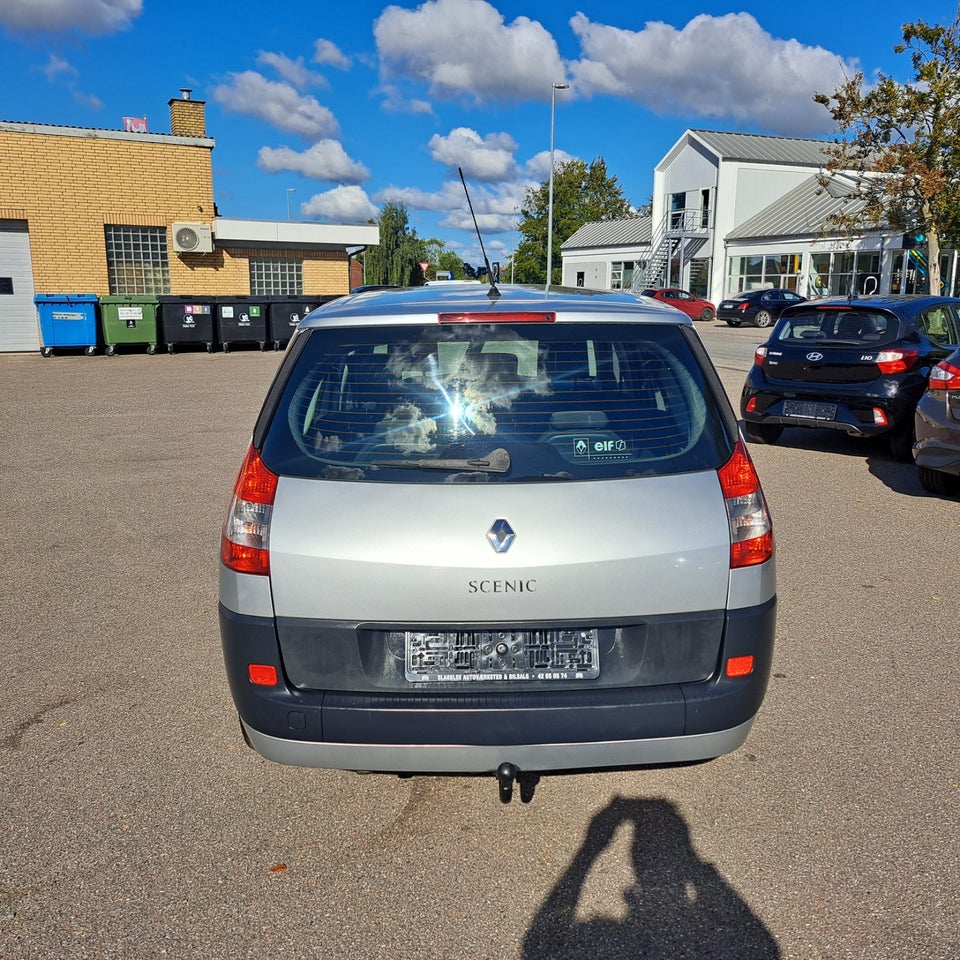 Renault Grand Scenic II 1,6 16V 7prs 5d