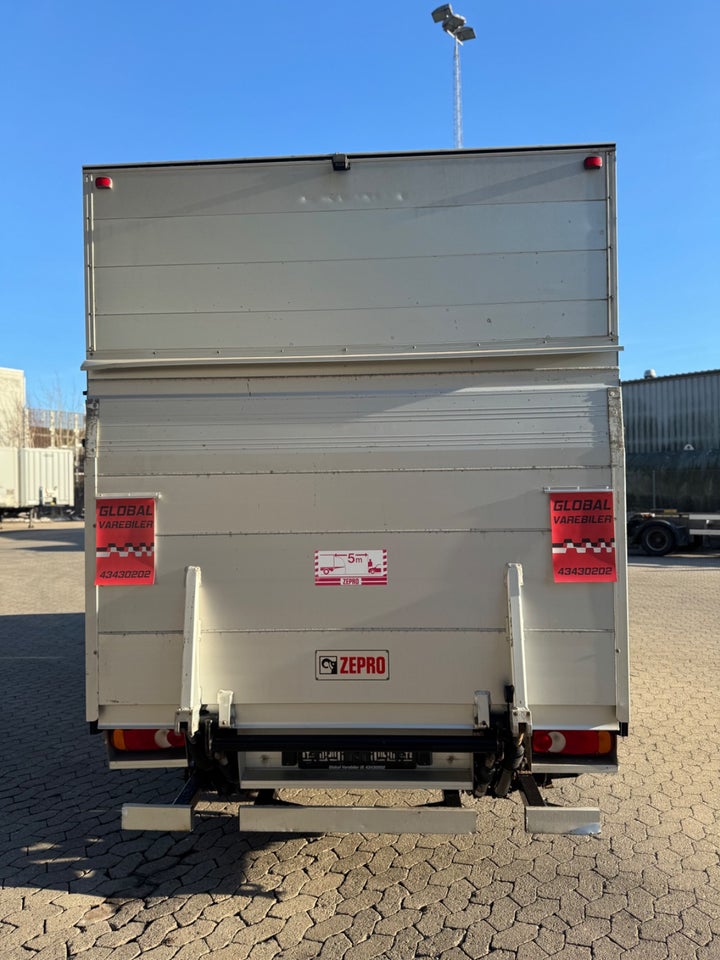 Peugeot Boxer 335 2,2 HDi 130 Alukasse m/lift 2d