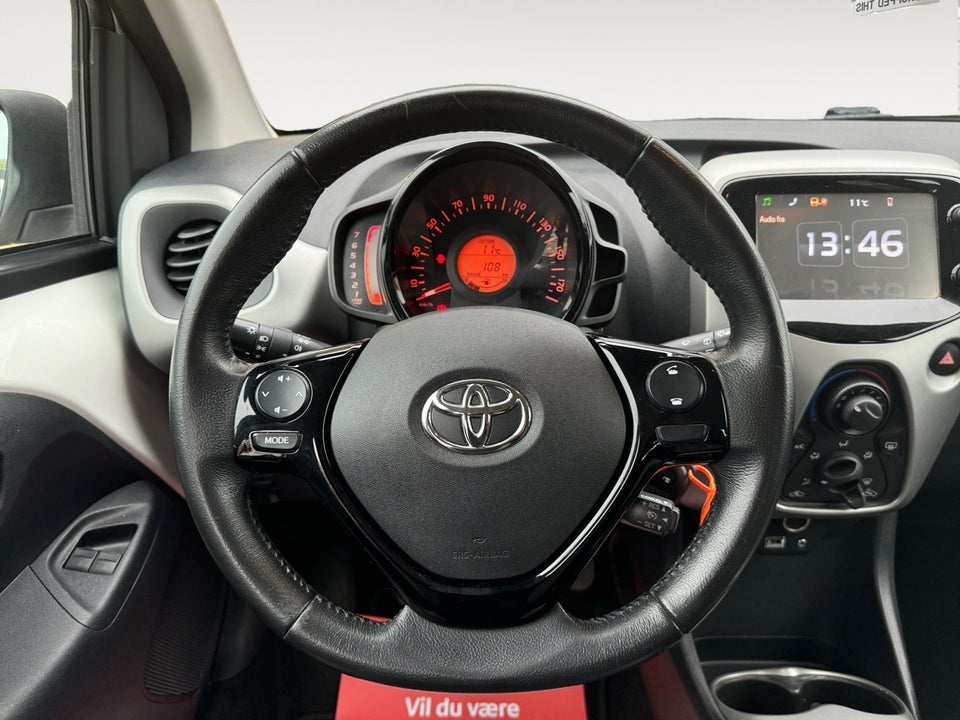 Toyota Aygo 1,0 VVT-i x-play 5d