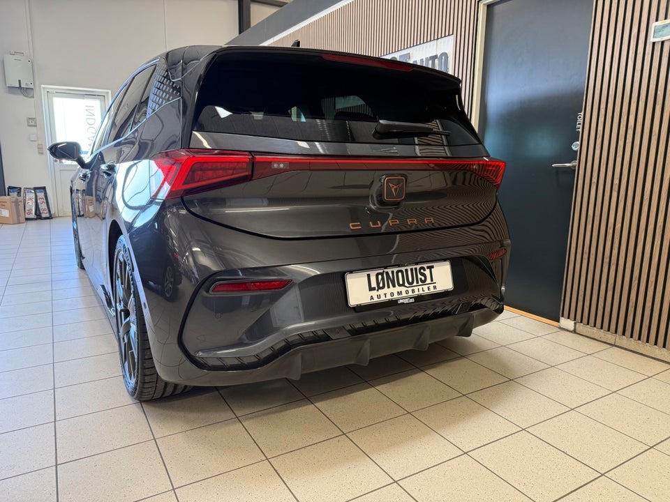 Cupra Born 77 e-Boost Dinamica Pack High 5d