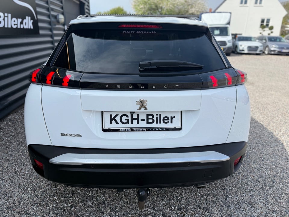 Peugeot 2008 1,5 BlueHDi 130 Allure Pack EAT8 Van 5d