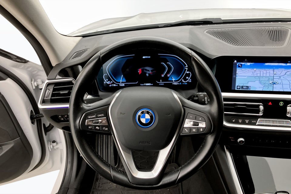 BMW 330e 2,0 Touring Sport Line aut. 5d