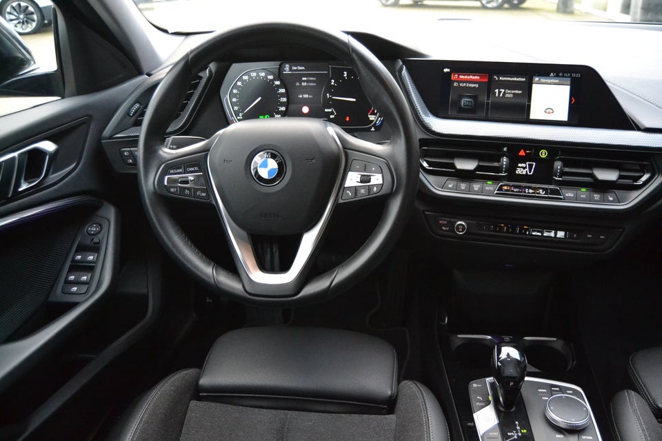 BMW 118i 1,5 Sport Line 5d